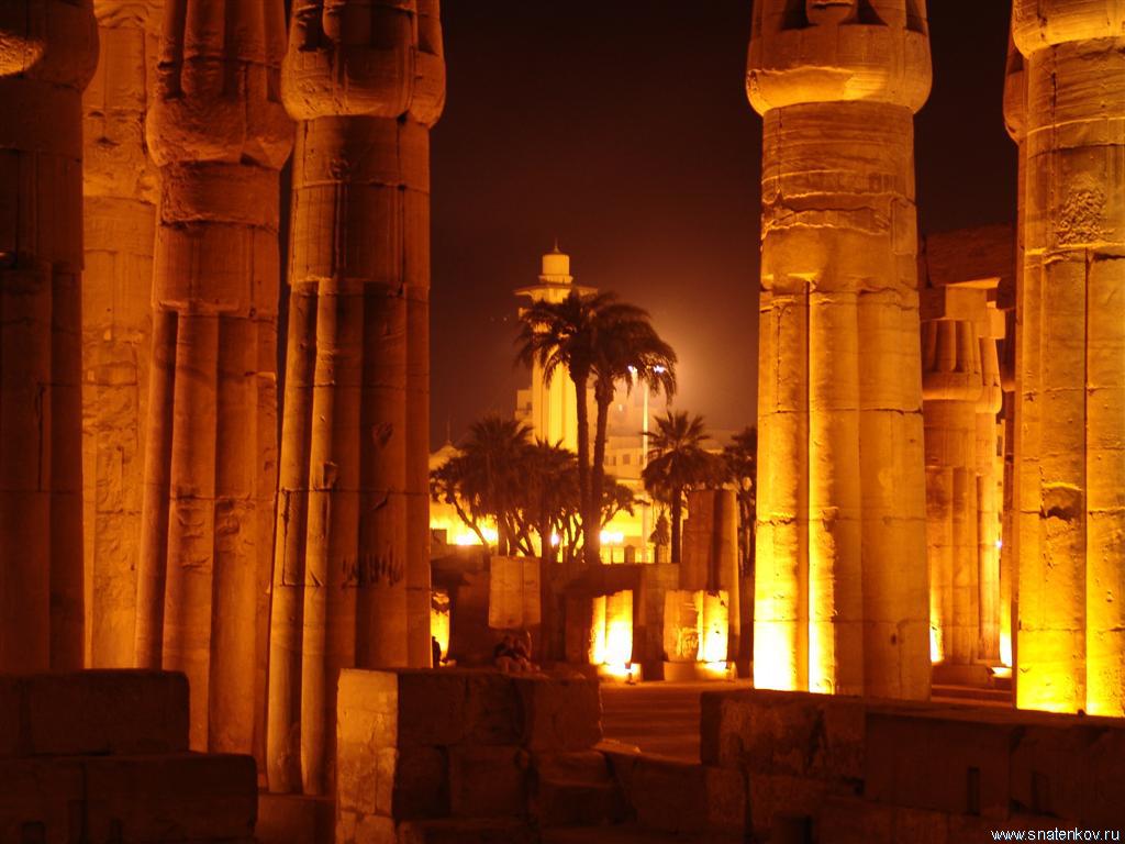 Луксор ночью.Египет (Large).JPG