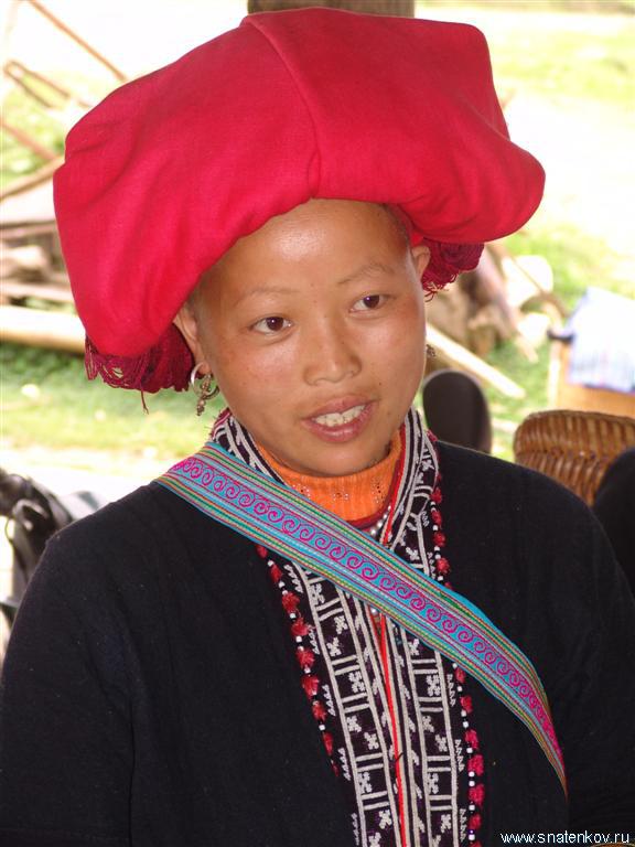 Девушка народ.красные монги.Поселок Са Па.Вьетнам (Large).JPG